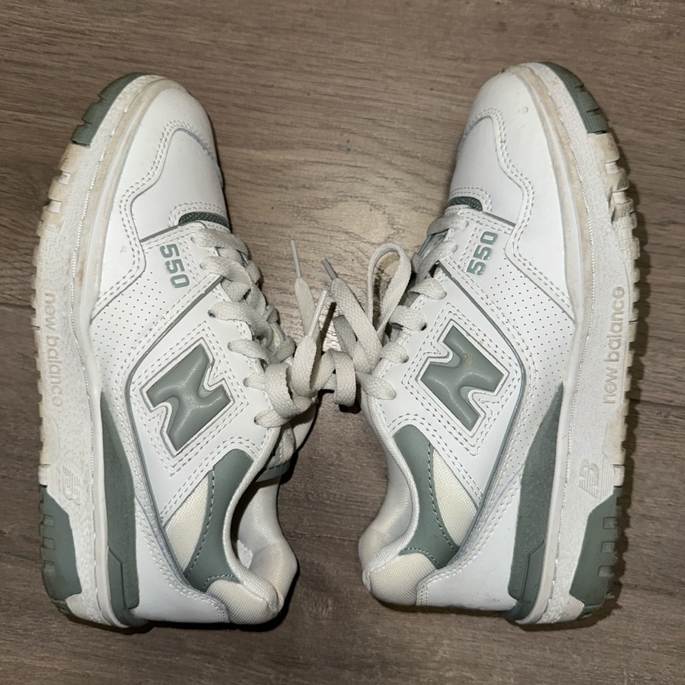 New Balance 550